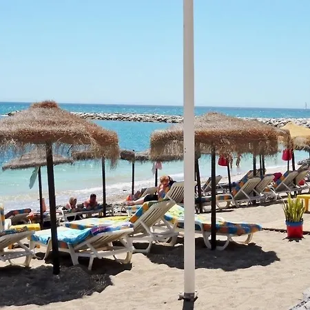 Luxury Penthouse, Sea Views, 50m From The Beach!